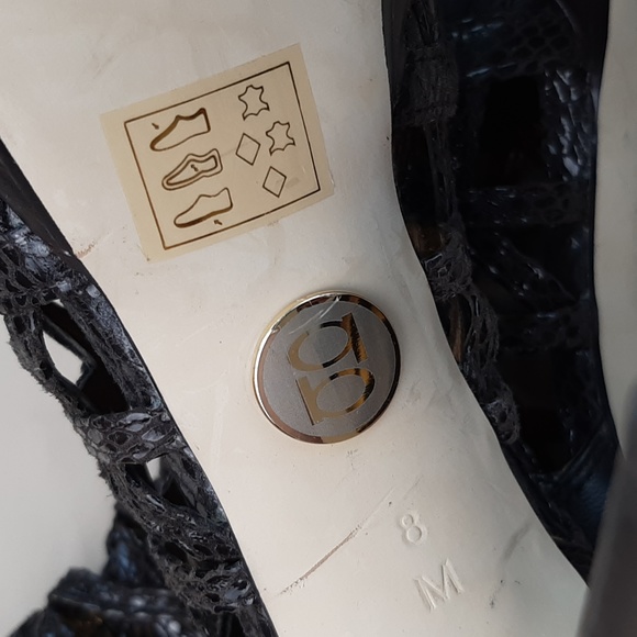 BEBE HEELS EXOTIC LEATHER - Picture 8 of 9